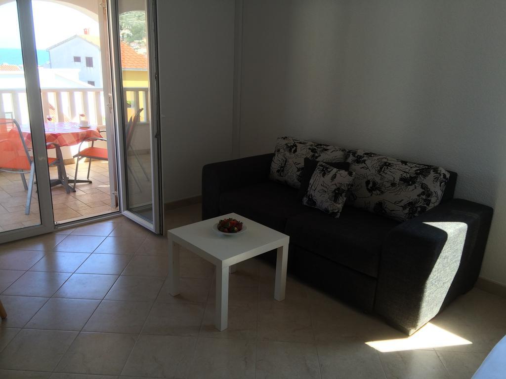 Apartment Crnjac *